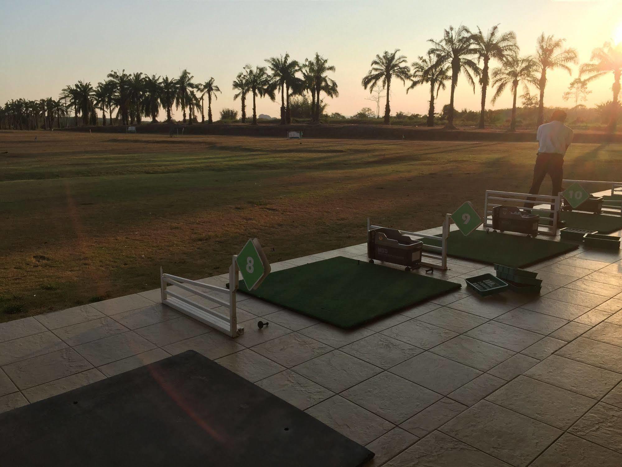 Palm Driving Range&Resort Krabi town Exterior foto